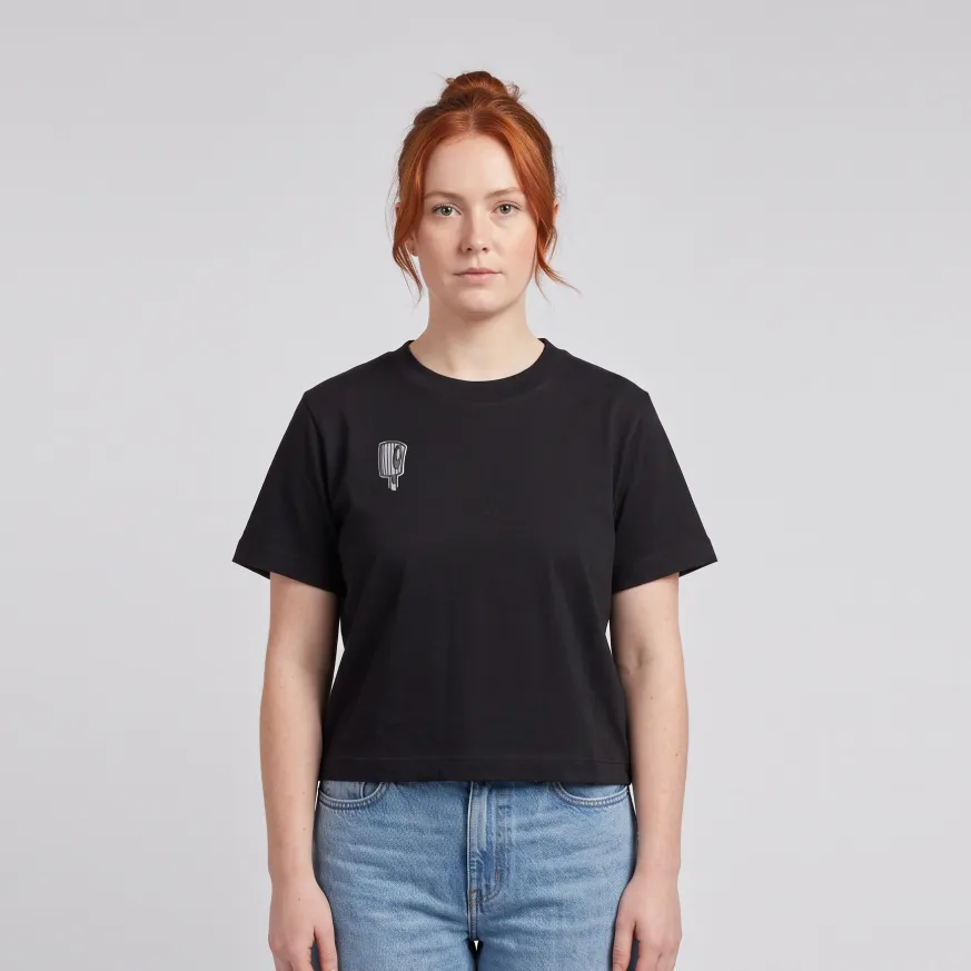 BlockVandal_Wellington26_WomenTee_BlackF.webp